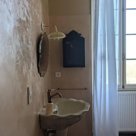 Maison Nathis Bed & Breakfast 4*