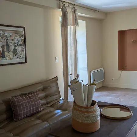 Maison Nathis Bed and Breakfast 4*