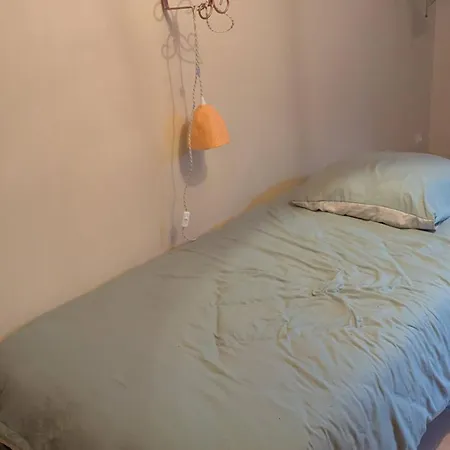 Bed and Breakfast Maison Nathis Saint-Sulpice-de-Roumagnac