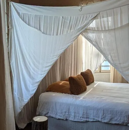 Maison Nathis לינה וארוחת בוקר 3*