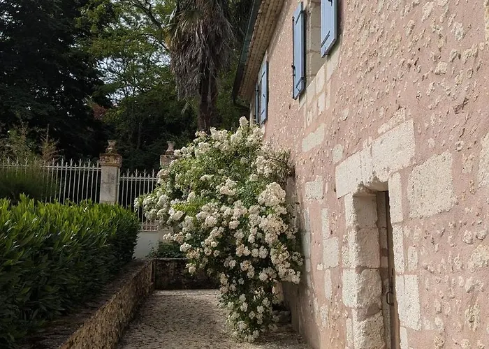 Maison Nathis לינה וארוחת בוקר 3*