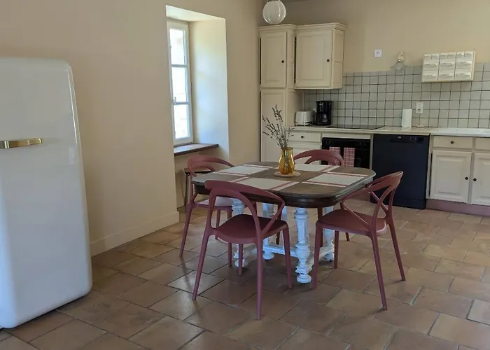 Maison Nathis לינה וארוחת בוקר