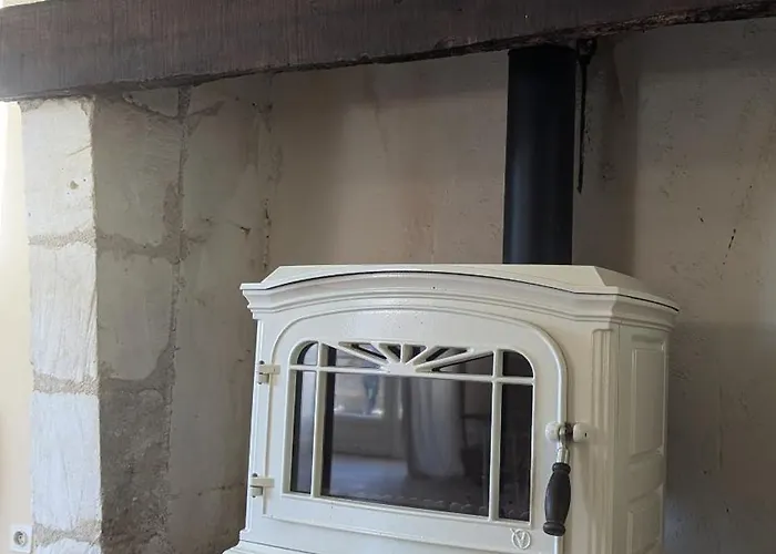 Maison Nathis Couette-café Saint-Sulpice-de-Roumagnac