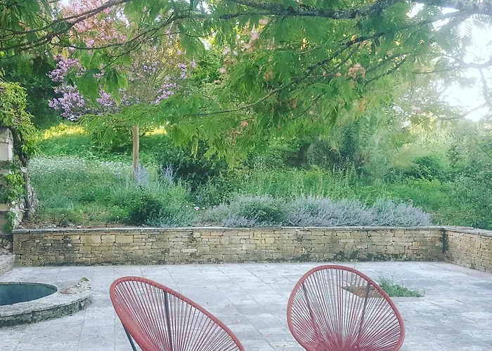 Maison Nathis Couette-café Saint-Sulpice-de-Roumagnac